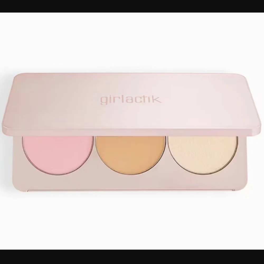 NEW Girlactik Blush‎ Me & Glow Face Palette in Light Never Opened New In Box
